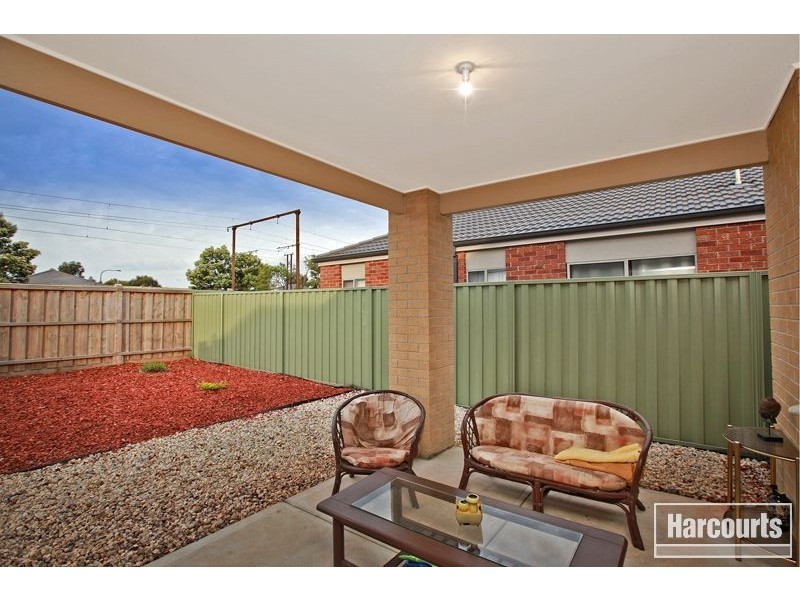 35 Edmund Street, Pakenham VIC 3810