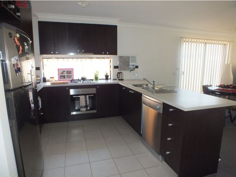 12 Victory Drive, Pakenham VIC 3810