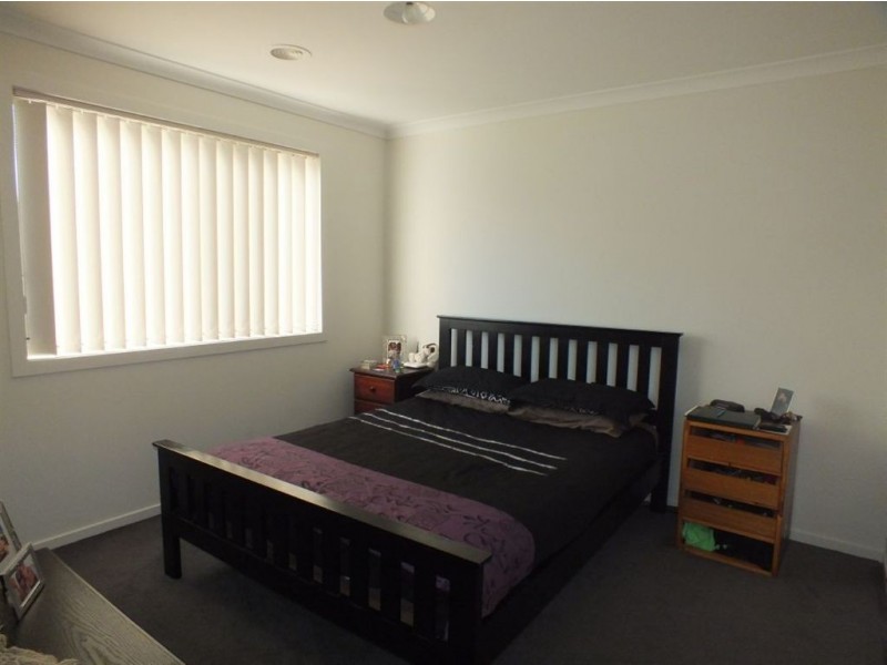 12 Victory Drive, Pakenham VIC 3810