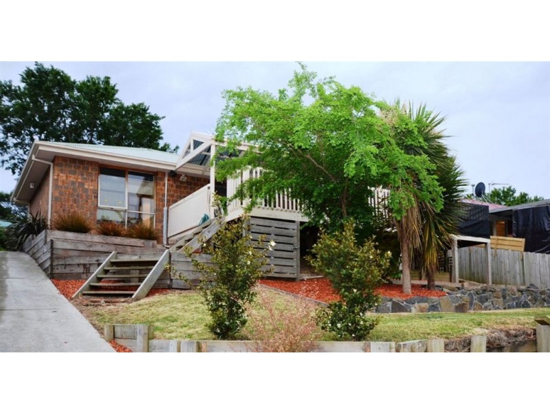 19 Breyleigh Drive, Pakenham VIC 3810