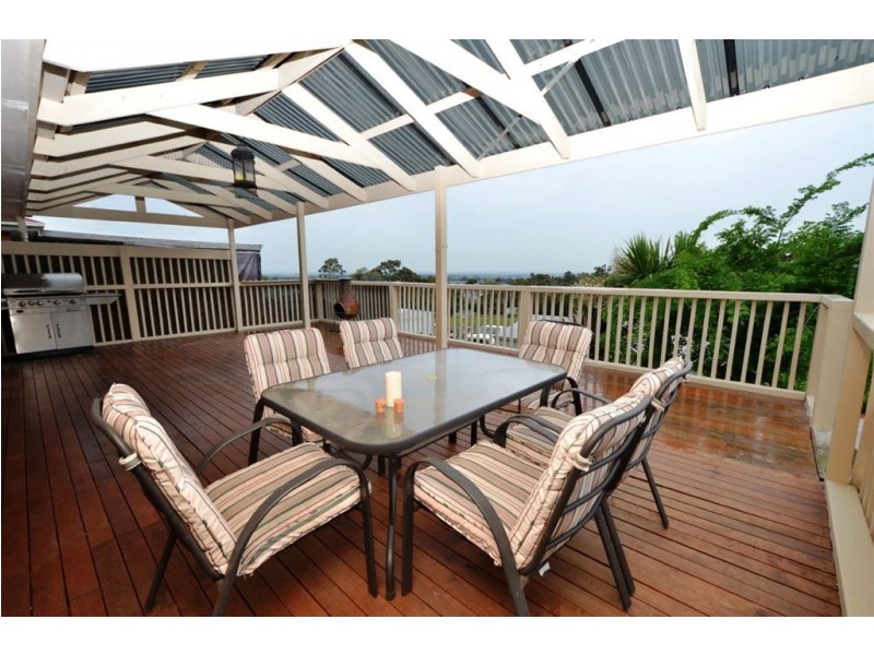 19 Breyleigh Drive, Pakenham VIC 3810