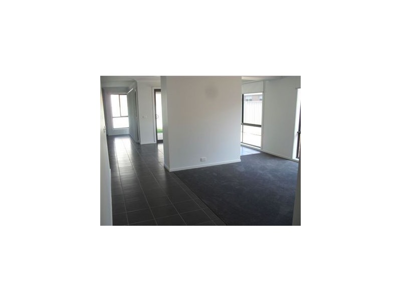 7 Victory Drive, Pakenham VIC 3810