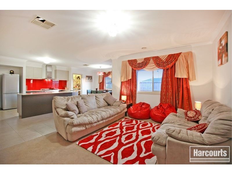 1 Scordia Place, Pakenham VIC 3810