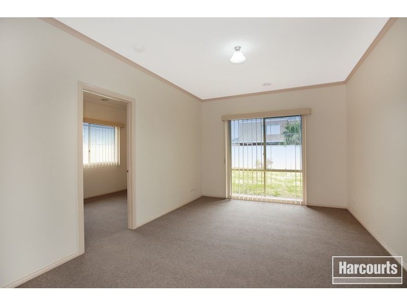 6 Benambra Close, Pakenham VIC 3810