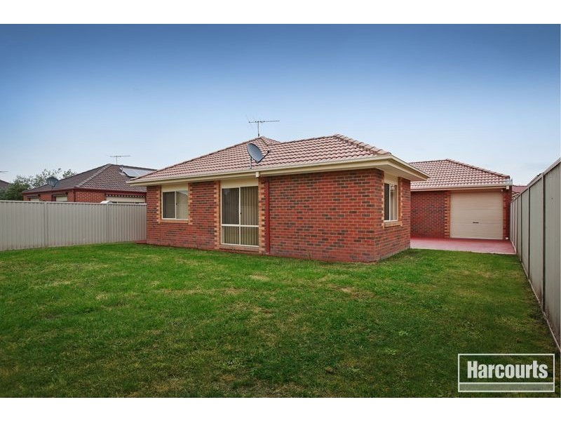 6 Benambra Close, Pakenham VIC 3810