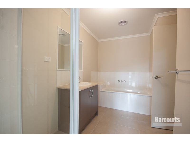 11a Ash Crescent, Pakenham VIC 3810