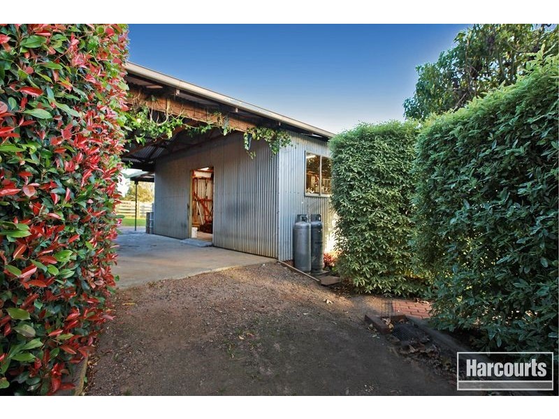 60 Moore Road, Nar Nar Goon VIC 3812