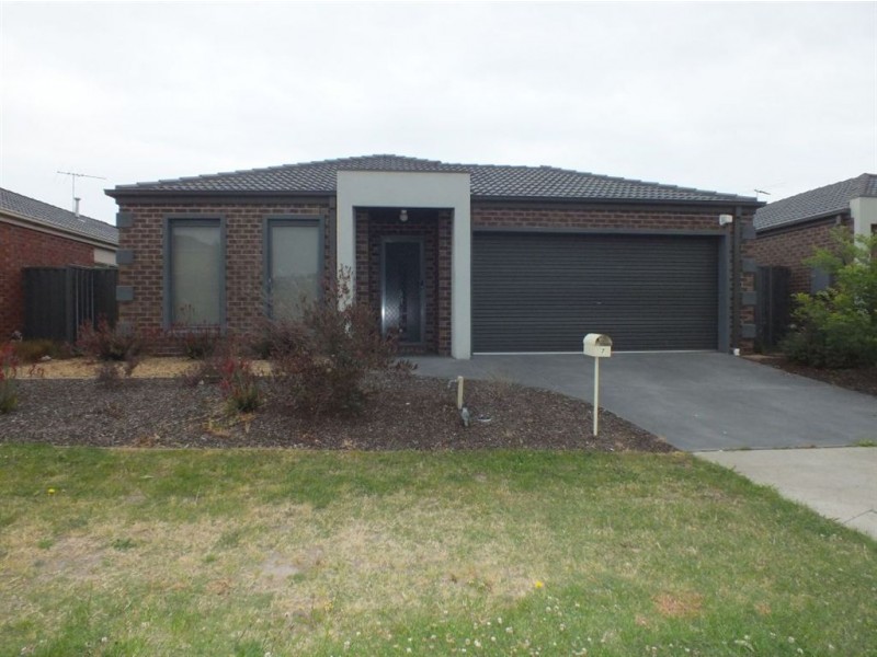 7 Mirabelle Street, Pakenham VIC 3810