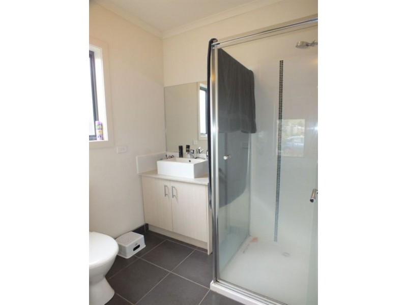 7 Mirabelle Street, Pakenham VIC 3810