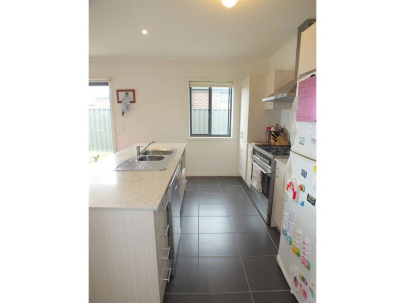 7 Mirabelle Street, Pakenham VIC 3810