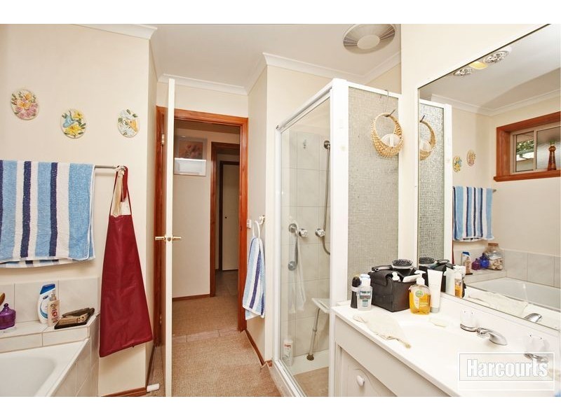 6 Joseph Court, Pakenham VIC 3810