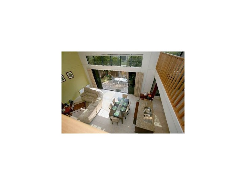 2 Derby Lane, Pakenham VIC 3810