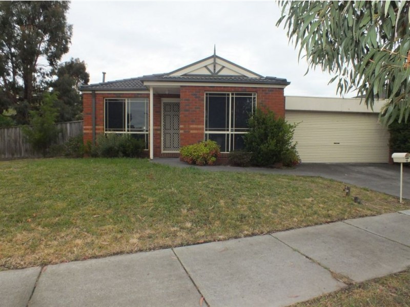 44 Balmoral Way, Pakenham VIC 3810