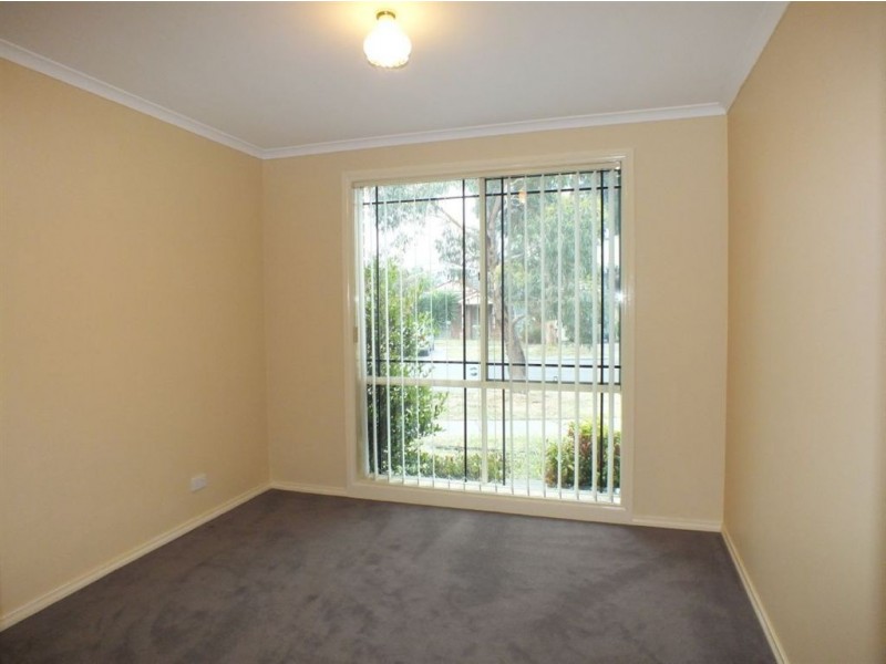 44 Balmoral Way, Pakenham VIC 3810