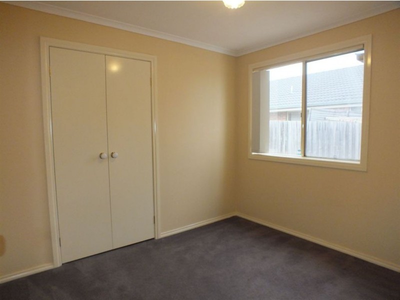 44 Balmoral Way, Pakenham VIC 3810