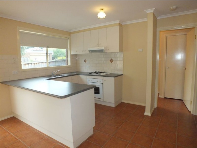 44 Balmoral Way, Pakenham VIC 3810