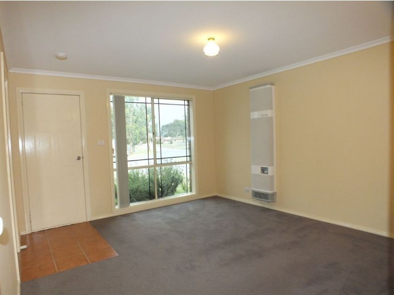 44 Balmoral Way, Pakenham VIC 3810