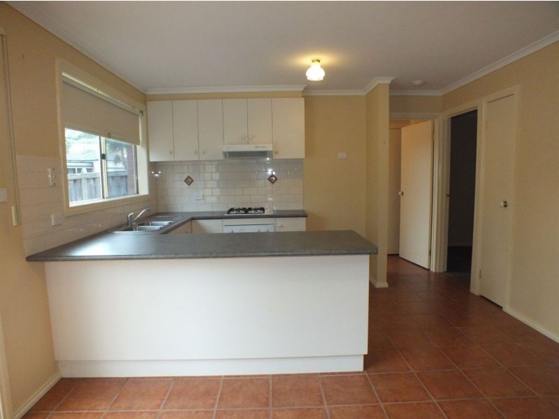 44 Balmoral Way, Pakenham VIC 3810