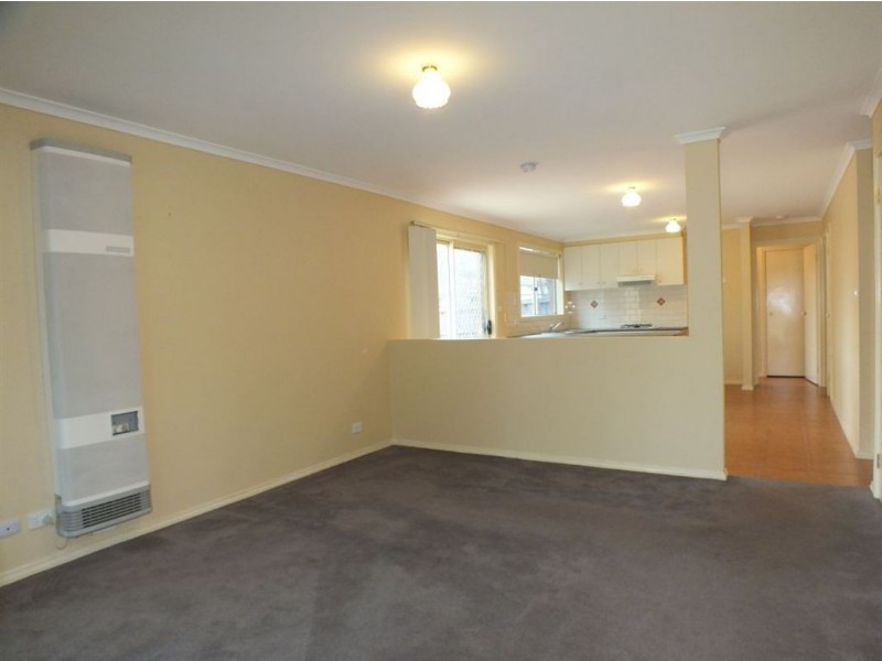 44 Balmoral Way, Pakenham VIC 3810