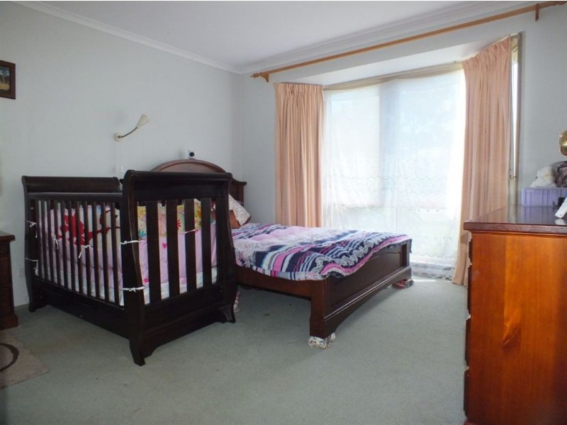 63 Balmoral Way, Pakenham VIC 3810