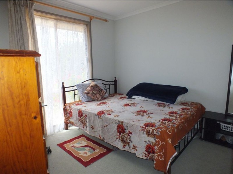 63 Balmoral Way, Pakenham VIC 3810