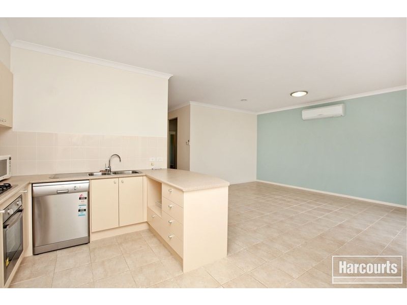 6 Paxton Link, Pakenham VIC 3810