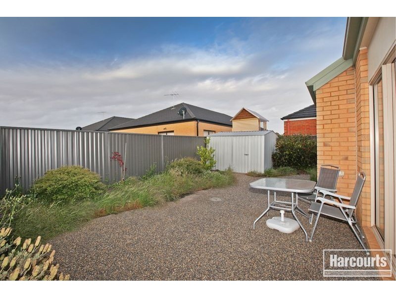6 Paxton Link, Pakenham VIC 3810