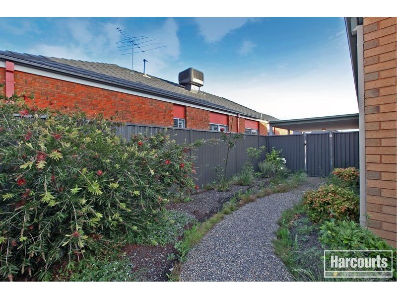 6 Paxton Link, Pakenham VIC 3810