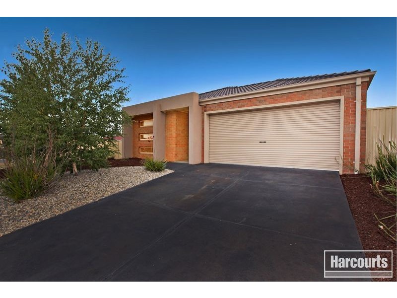 1 Azure Court, Pakenham VIC 3810