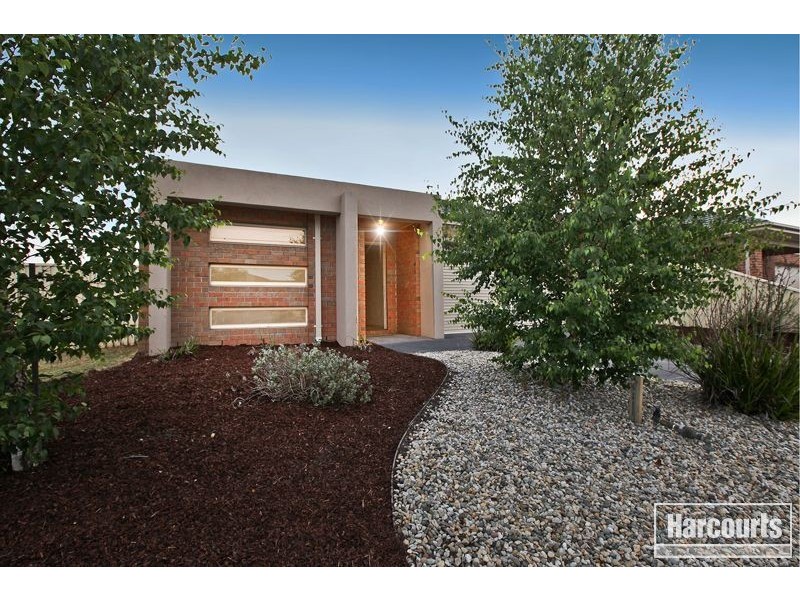 1 Azure Court, Pakenham VIC 3810