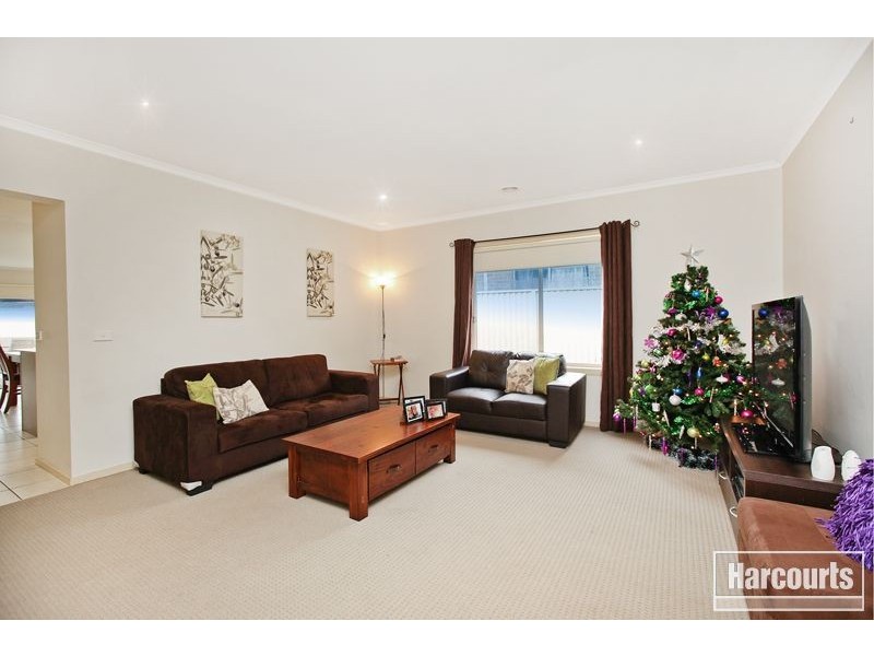 1 Azure Court, Pakenham VIC 3810