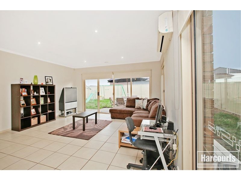 1 Azure Court, Pakenham VIC 3810