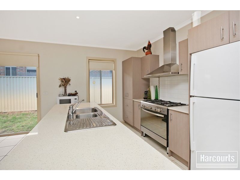 1 Azure Court, Pakenham VIC 3810