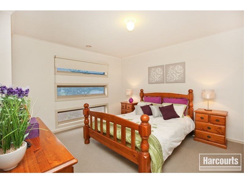 1 Azure Court, Pakenham VIC 3810