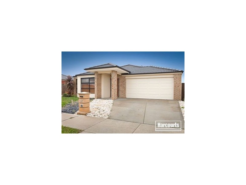 47 Greendale Boulevard, Pakenham VIC 3810