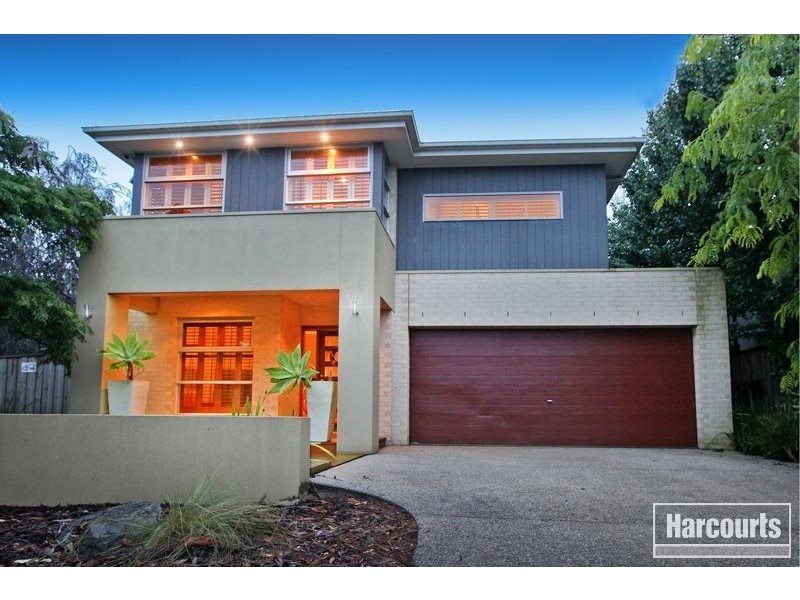 28 Fallingwater Drive, Pakenham VIC 3810