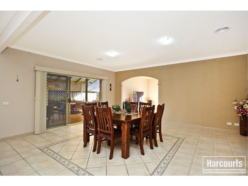 7 Federation Court, Pakenham VIC 3810