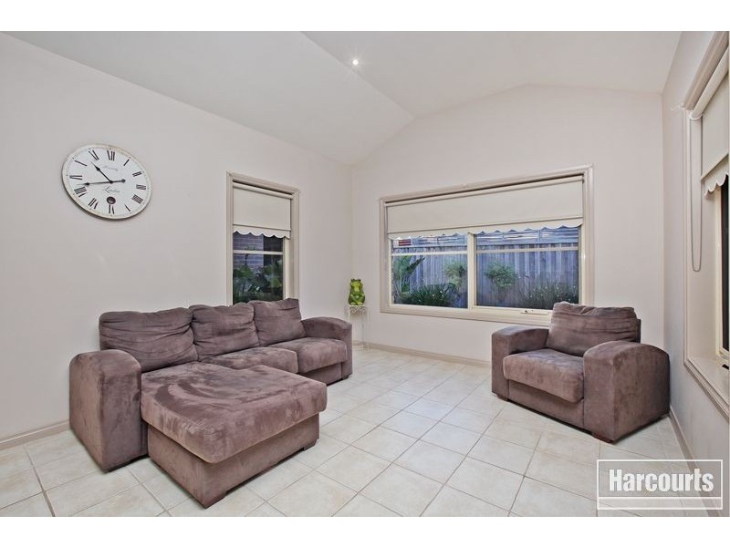 7 Federation Court, Pakenham VIC 3810