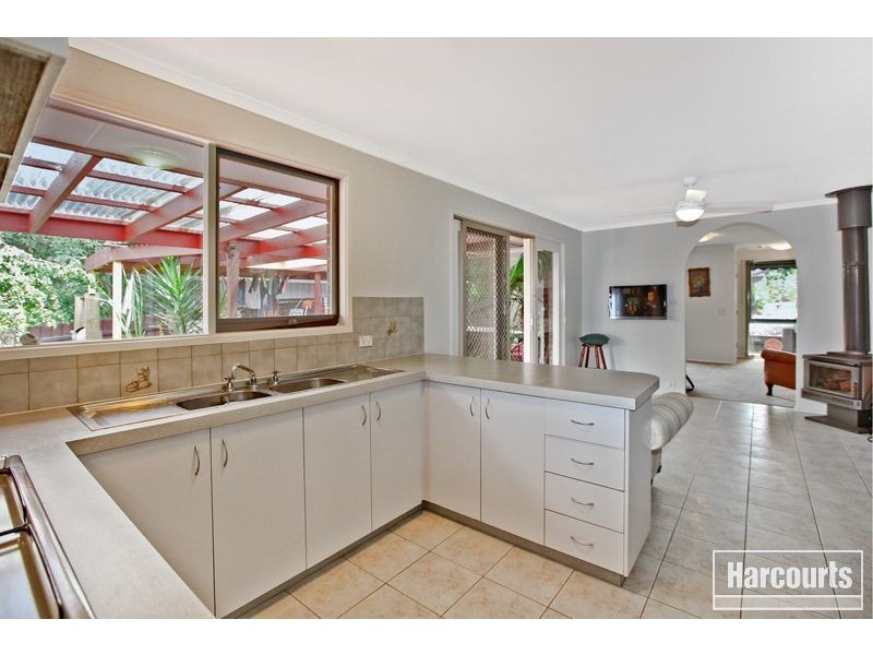 8 Timmothy Close, Pakenham VIC 3810