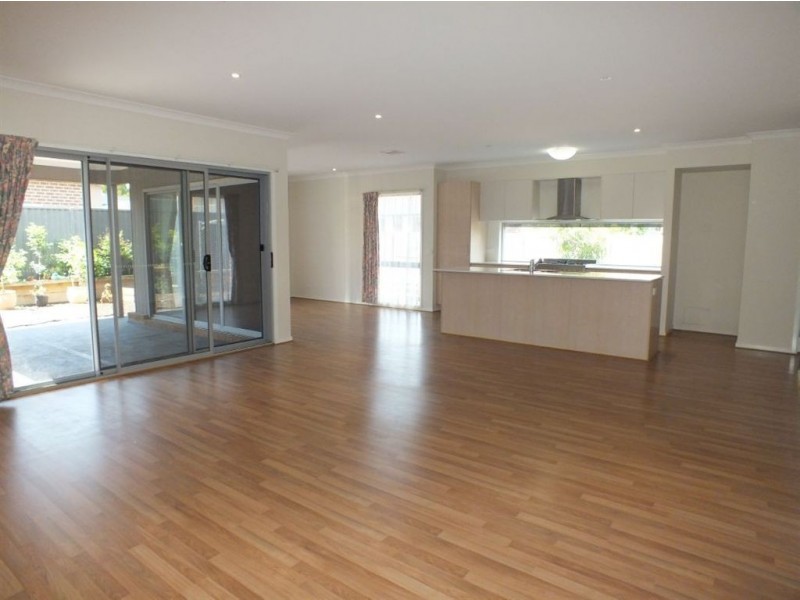 23 Kilburn Place, Pakenham VIC 3810