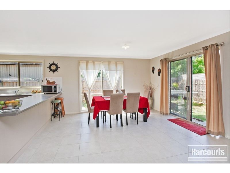 14b Henry Street, Koo Wee Rup VIC 3981