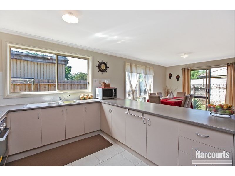 14b Henry Street, Koo Wee Rup VIC 3981