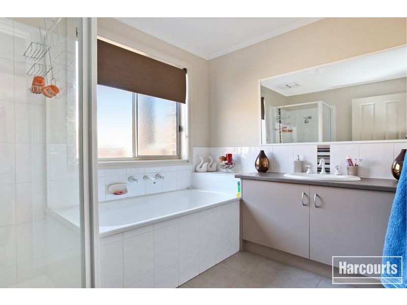 14b Henry Street, Koo Wee Rup VIC 3981