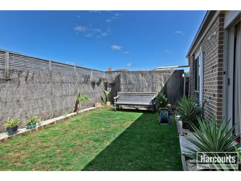 14b Henry Street, Koo Wee Rup VIC 3981