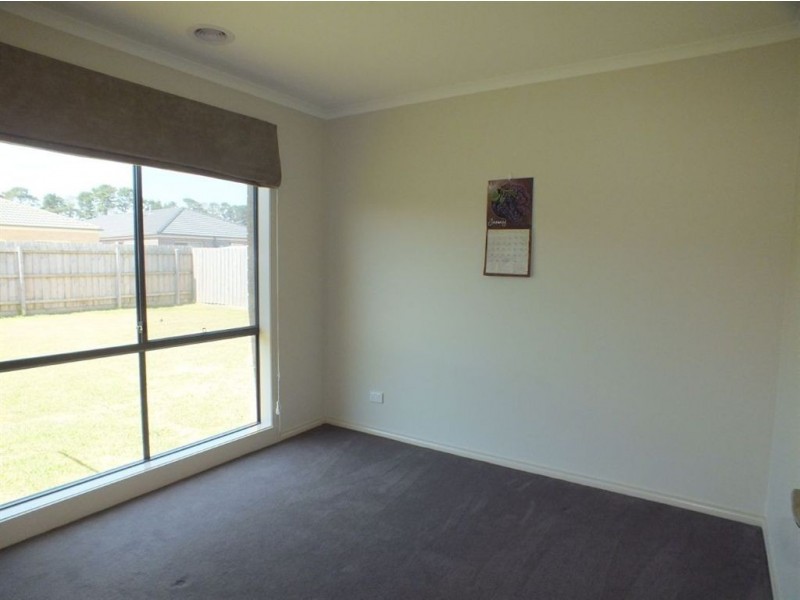 29 Pomegranate Way, Pakenham VIC 3810