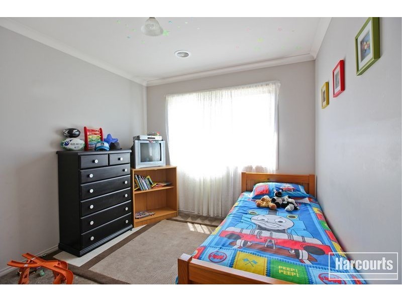 2/6A Iris Place, Pakenham VIC 3810