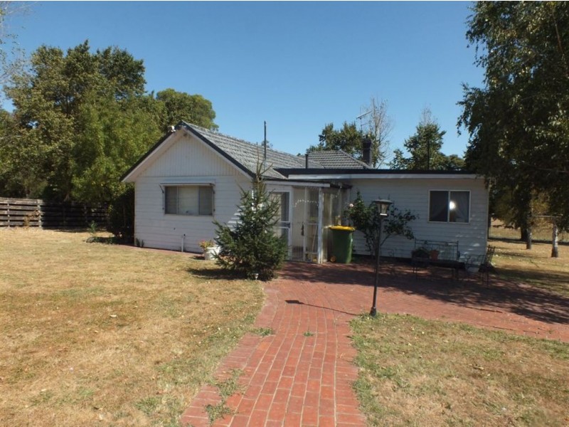 110 Brown Road, Pakenham VIC 3810