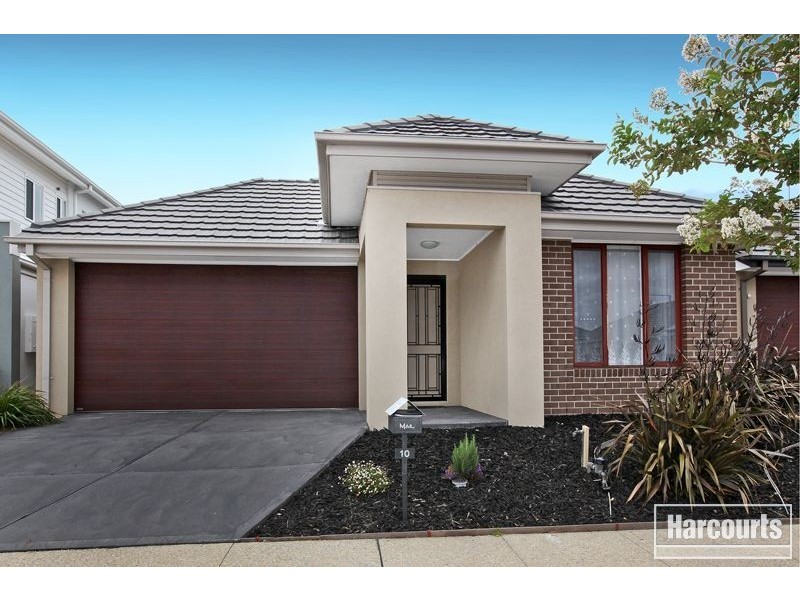 10 Edgeware Close, Pakenham VIC 3810