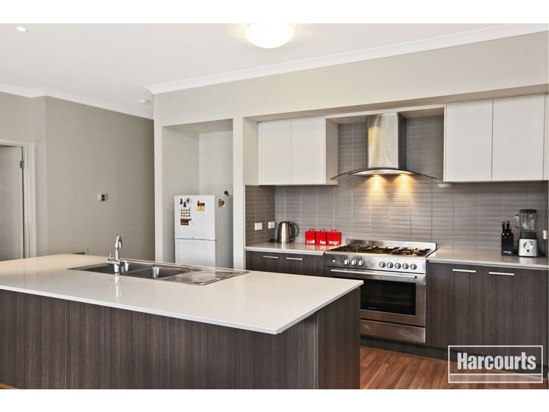 10 Edgeware Close, Pakenham VIC 3810