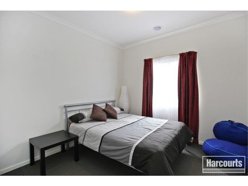 10 Edgeware Close, Pakenham VIC 3810